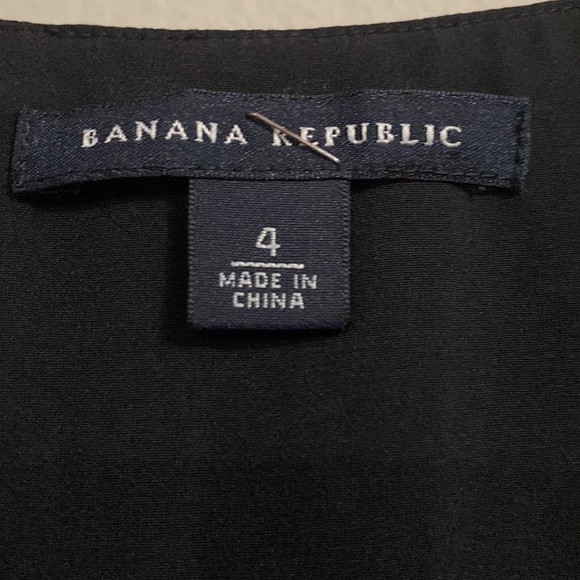 Banana Republic silk floral top - Picture 3 of 6